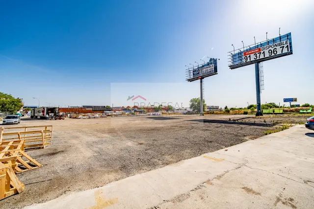 Terreno barajas 6.460m2 - suelo terciario - industrial -hospedaje — 2
