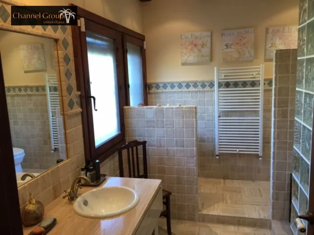 SE VENDE MAGNIFICO CHALET NOVELDA — 16