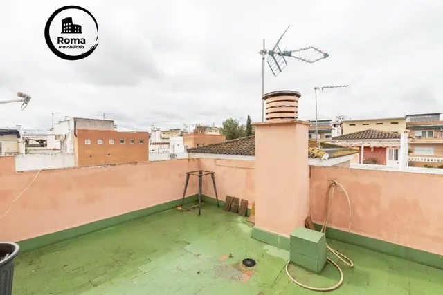 Casa adosada en urbanización con piscina junto al Ferial — 18