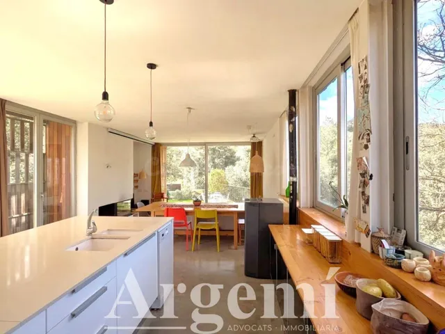 Exclusiva casa moderna en Sant Quirze Safaja - Diseño y natu - foto 3