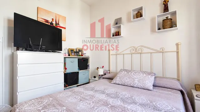 Amplia vivienda reformada situada en el couto. — 20