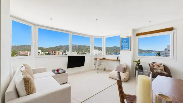 Espectacular vista al mar – Apartamento reformado de alta ga