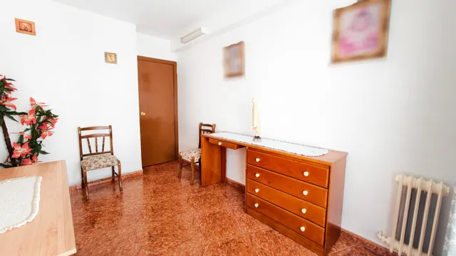 ¡¡ GRAN OPORTUNIDAD EN MEDINA AZAHARA !! PISO EXTERIOR DE TRES DORMITORIOS, 95 M2 Y ASCENSOR — 16