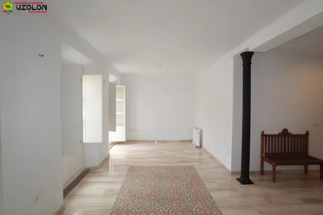 Amplias oficinas en Plaza Bib-Rambla — 7