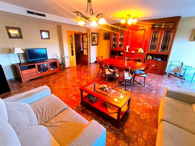 Exclusivo Ático Dúplex +200 m2 | Ascensor | 4 Terrazas - foto 2
