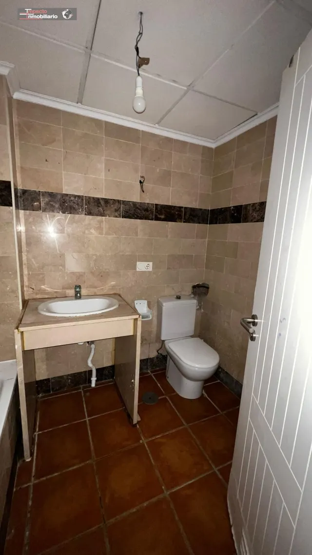 Amplio Piso en Mojácar con Potencial para Reformar - €199,000 — 25