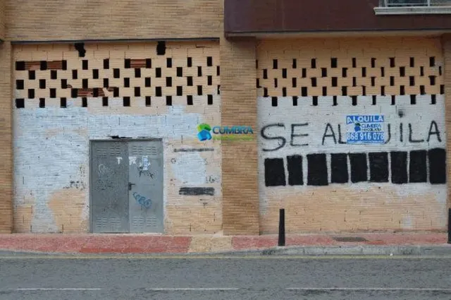 ALQUILER DE BAJO COMERCIAL EN FRENTE DE LA IGLESIA, SANGONER