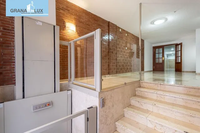 Piso reformado junto a triunfo — 19