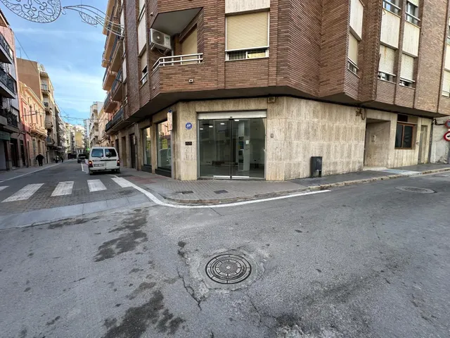 Local comercial en Alquiler en Lliria — 6