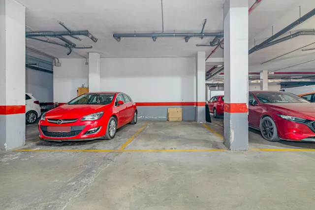 Piso 2 dormitorios amueblado con garaje junto metro — 28