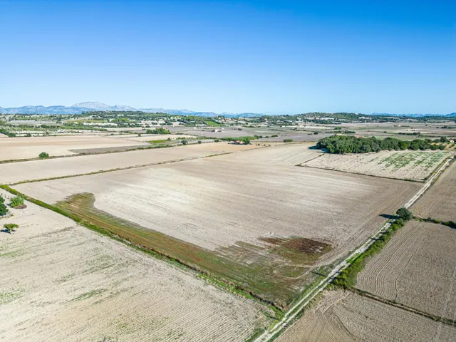 Terreno de 42.618m2 con Proyecto Basico y Ejecutivo Aprobados, mas Licencia para casa de 204 m2 — 23