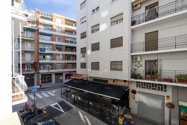 PISO NUEVO A ESTRENAR JUNTO A RECOGIDAS — 30