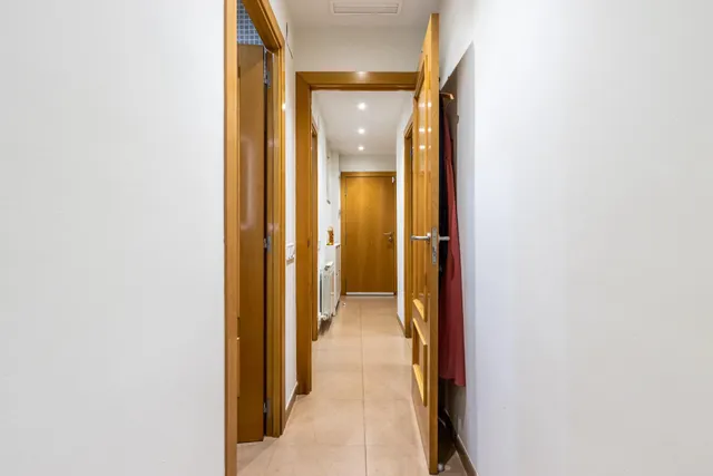 PLANTA BAJA SEMINUEVA JUNTO LA AVDA MATADEPERA — 42