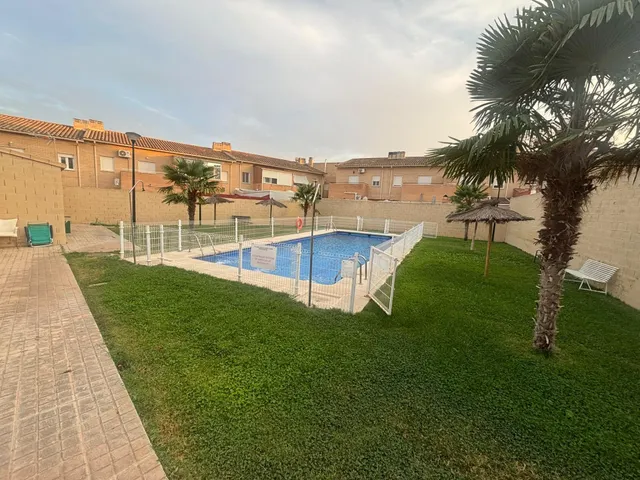 Chalet Adosado en venta en Torralba de Calatrava. — 20