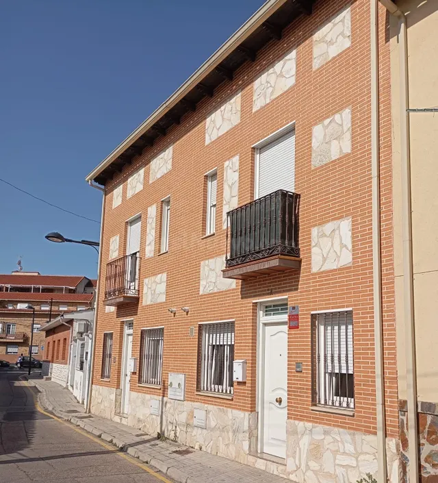 EL CHALET QUE YA NO SE CONSTRUYE: 5 NIVELES, ESPACIOS INFINI - foto 2