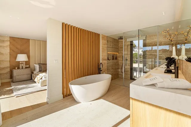 Villa 6 habitaciones 840m² en venta - Aloha — 43