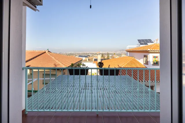 Maravillosa casa  a pocos minutos  andando  al  centro de La Zubia — 23