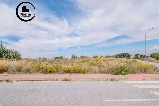 Oportunidad en venta de solar urbano en Otura — 28