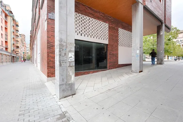 Oportunidad de inversión en local comercial al lado de Constitución. — 19