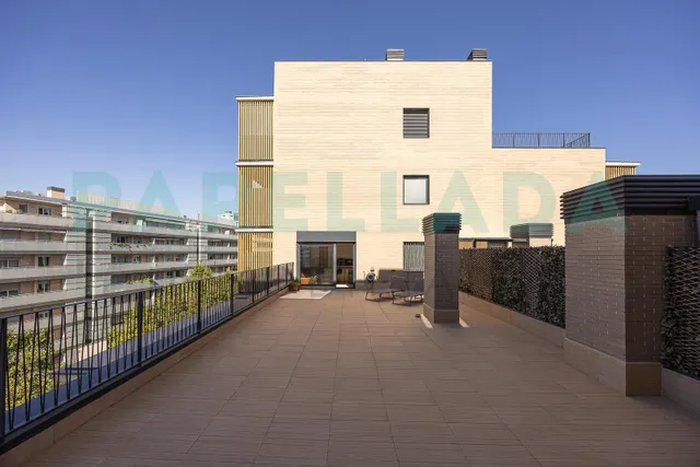 Precioso Ático de obra seminueva  con 2 plazas de aparcamiento y 2 trasteros incluidos — 29