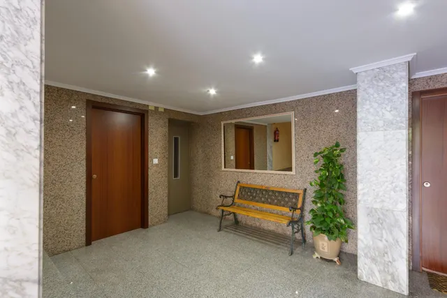 APARTAMENTO REFORMADO CON TERRAZA, PISCINA Y PARKING A 150 METROS DE LA PLAYA DE GANDIA — 13