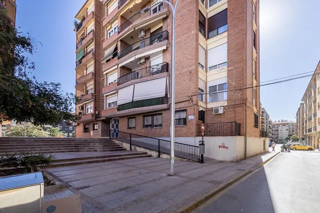 PISO EN EL CENTRO DE GUADIX — 31