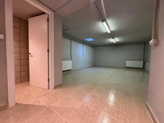 PISO REFORMADO CON GARAJE EN MANRESA — 20