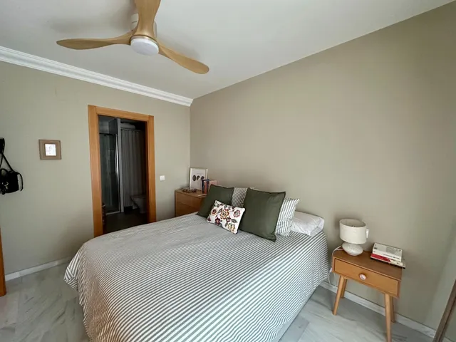 Ático dúplex reformado con amplia terraza en la zona de El Calvario, Torremolinos — 14