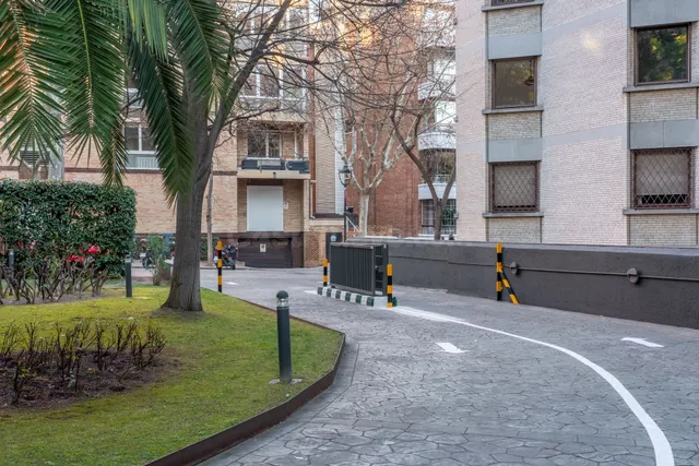 Parking 12m² en alquiler - Barcelona — 4