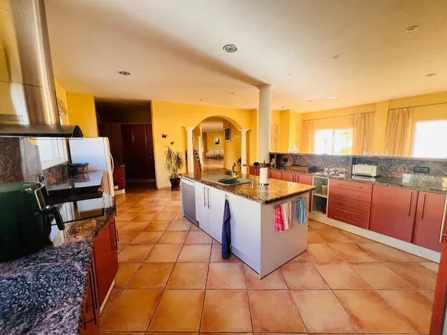 Chalet con piscina privada y vistas al mar en zona ermita – Vinaròs — 15