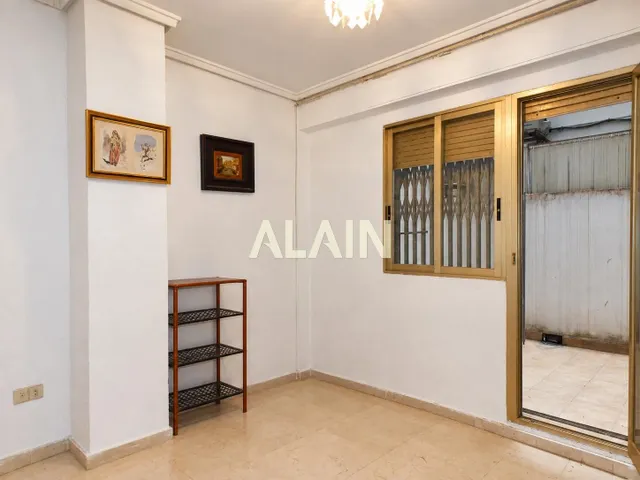 PISO EN VENTA EN LA ZONA DEL ENSANCHE EN VALENCIA CON DOS TERRAZAS Y GARAJE OPCIONAL. — 34