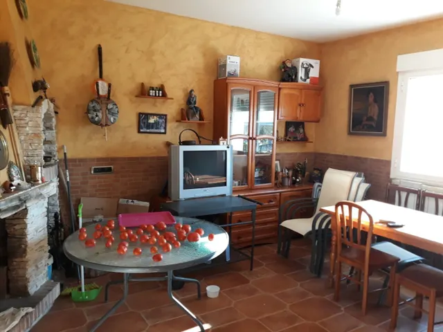 Urbis te ofrece un chalet independiente en venta en Urbanización El Pajarón, Villamayor. — 8