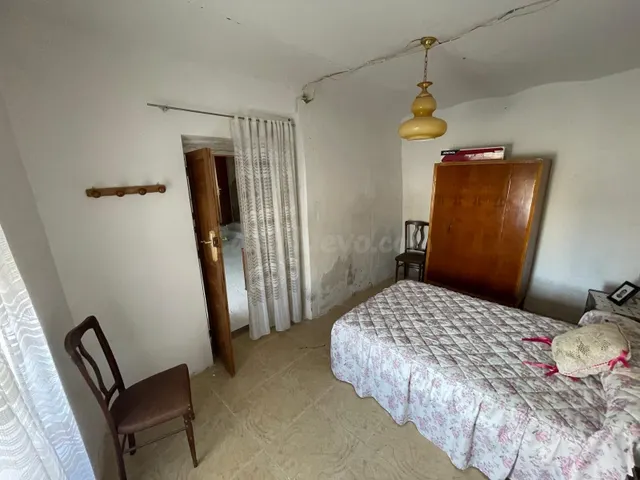 CASA CON PATIO EN HINOJAL - foto 4