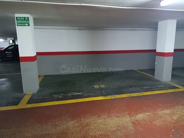 PLAZA DE GARAJE EN ISABEL LA CATÓLICA