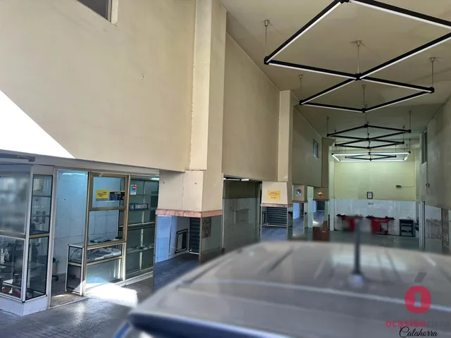 LOCAL COMERCIAL DE 300 METROS - JUNTO FACULTAD DE DERECHO — 5