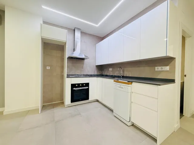 Moderna Planta Baja en Catarroja - Alta Calidad y Listo para