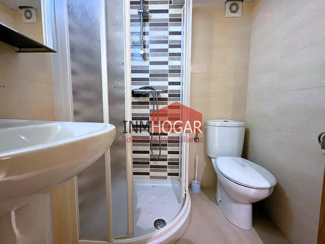 Exclusivo Chalet en Hervencias, Ávila - Un Oasis de Espacio y Tranquilidad — 16