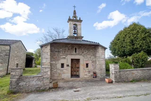 SE VENDE CASA DE PIEDRA EN LANZOS, VILLALBA (LUGO)