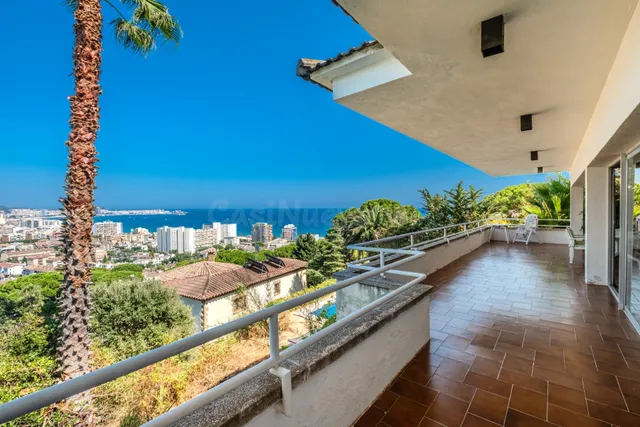 SANT ANTONIO DE CALONGE: Espectacular Villa con vistas al ma - foto 4