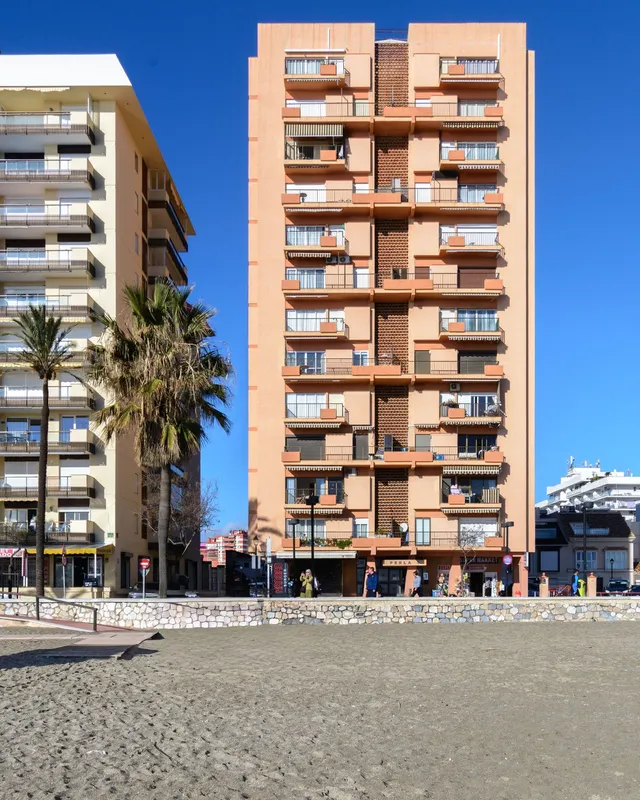 Apartamento frente al mar en Fuengirola - 2 dormitorios y 70m² — 14