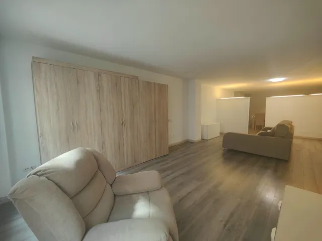 SE ALQUILA PRECIOSA OFICINA TIPO LOFT REFORMADA CON COCINA EN PLAZA SÉNECA - ALICANTE — 13