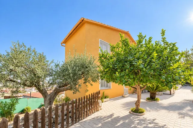 CASA FAMILIAR CON PISCINA, PRIVACIDAD Y ESPECTACULARES VISTAS A LA MONTAÑA EN LAS PALMERAS, CANYELLES — 33
