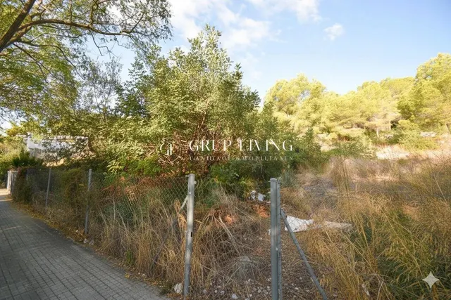 TERRENO EN VENTA EN SITGES, CAN PEI — 2