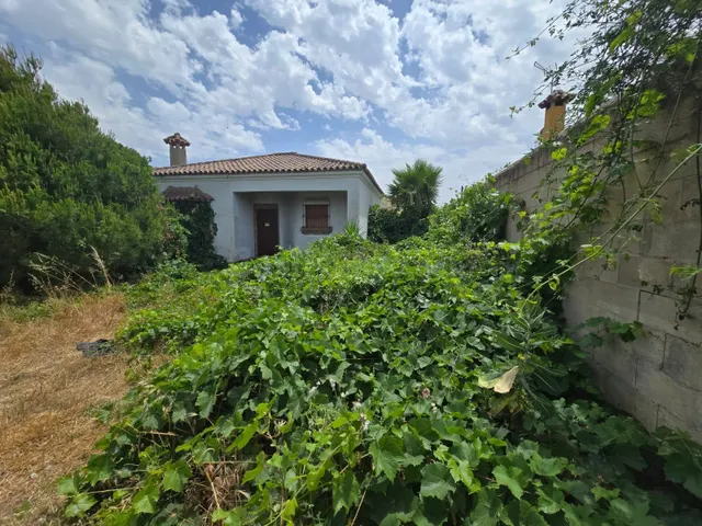 ¡Oportunidad para reformar a tu medida! Vivienda con gran po