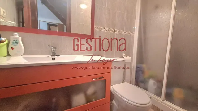 AMPLIO BAJO DE 3 habitaciones, CON TERRAZA JARDÍN A ESCASOS METROS DE LA PLAYA. ORIÑON — 32
