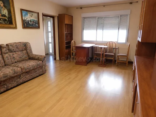 Chalet Adosado en zona Ctra. Ugena, de 5 Dormitorios 3 baños - foto 3
