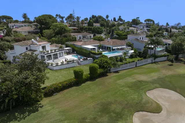 Chalet 4 habitaciones 247m² en venta - Marbella — 24