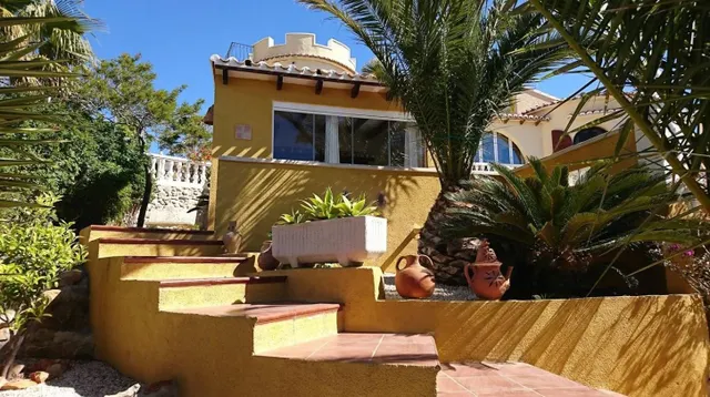 Villa en Benitachell con piscina y vistas al mar — 6