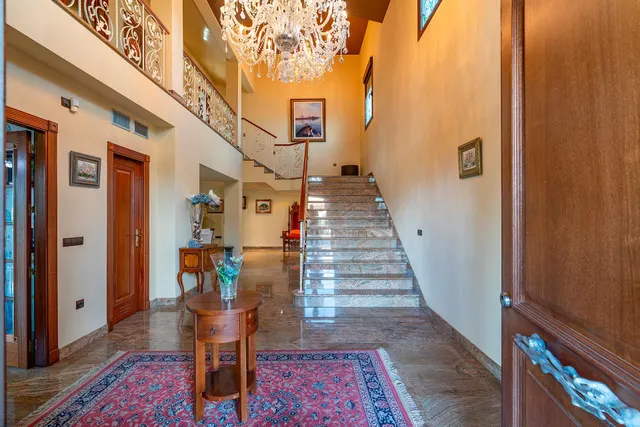 Exclusivo Chalet Independiente en Almerimar: Elegancia, Amplitud, Privacidad, Gran Parcela, Excelentes Calidades y Acabados de Lujo — 6