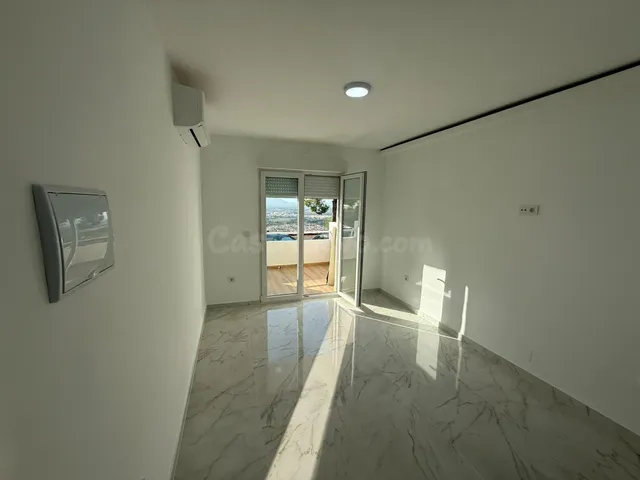 🌟 GRAN ESTUDIO TOTALMENTE REFORMADO EN CIUDAD QUESADA 🌟 - foto 2